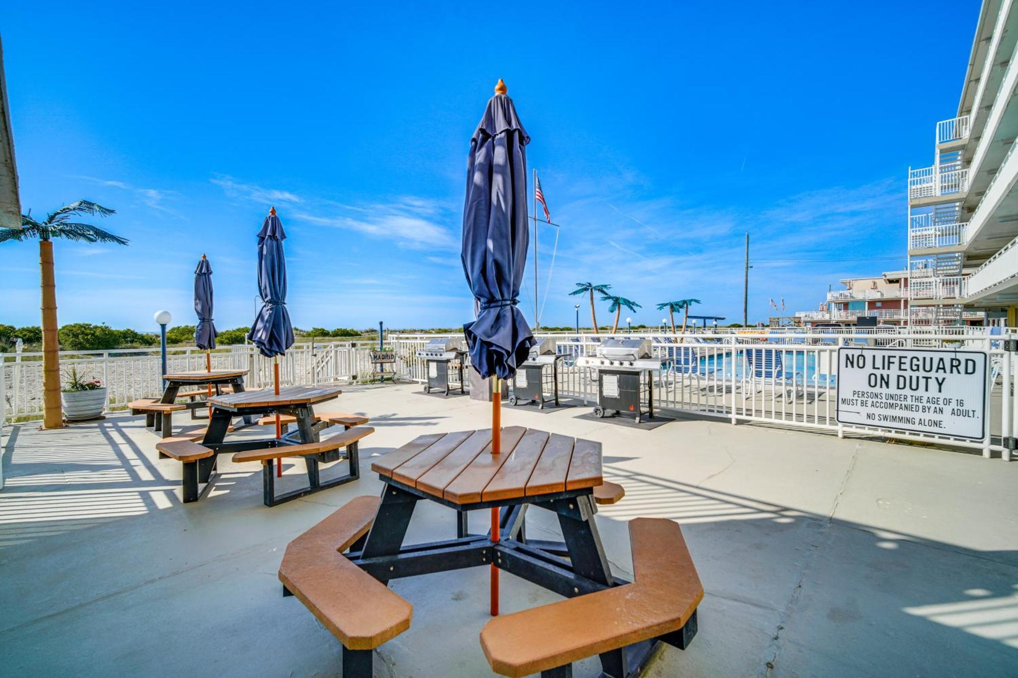 Sun-Soaked Wildwood Getaway, 6 Mi To Cape May! Wildwood Crest Exterior photo