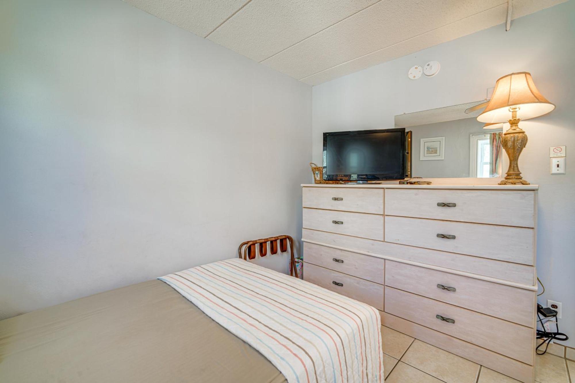 Sun-Soaked Wildwood Getaway, 6 Mi To Cape May! Wildwood Crest Exterior photo